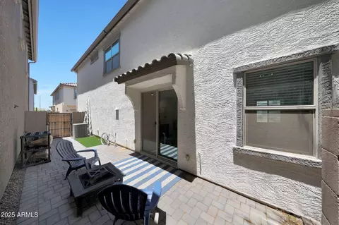 Exterior - 5805 W Warner St, Phoenix, AZ 85043 photo 3 of 9