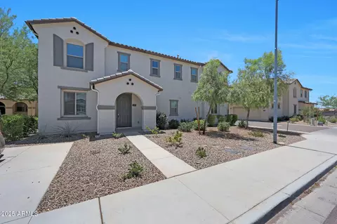 5805 W Warner St, Phoenix, AZ 85043