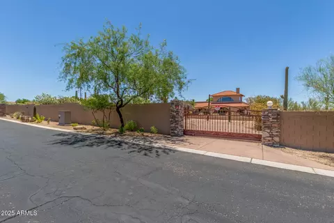 Exterior - 8043 E Laurel St, Mesa, AZ 85207 photo 13 of 39