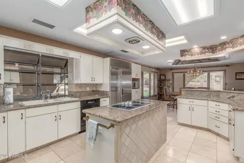 Kitchen - 8043 E Laurel St, Mesa, AZ 85207 photo 2 of 5