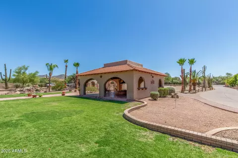 Exterior - 8043 E Laurel St, Mesa, AZ 85207 photo 10 of 39