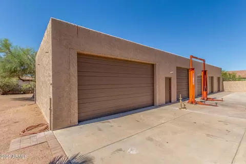 Exterior - 8043 E Laurel St, Mesa, AZ 85207 photo 25 of 39
