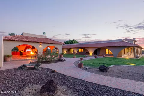 Exterior - 8043 E Laurel St, Mesa, AZ 85207 photo 35 of 39