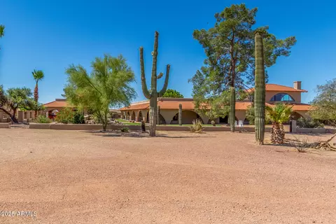 Exterior - 8043 E Laurel St, Mesa, AZ 85207 photo 15 of 39