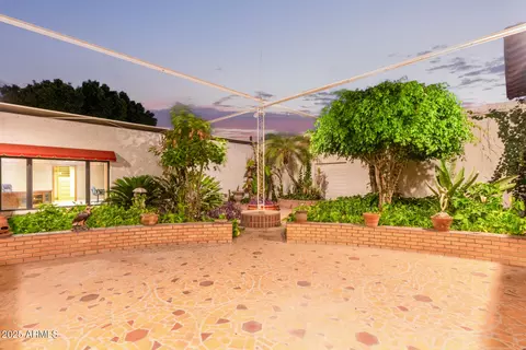Exterior - 8043 E Laurel St, Mesa, AZ 85207 photo 38 of 39