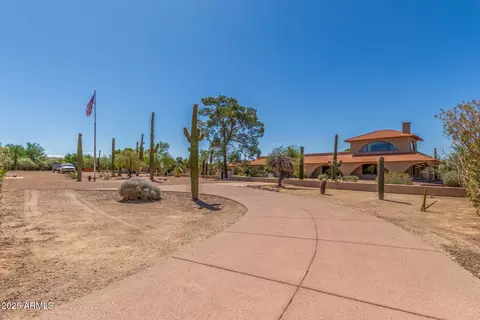 Exterior - 8043 E Laurel St, Mesa, AZ 85207 photo 14 of 39