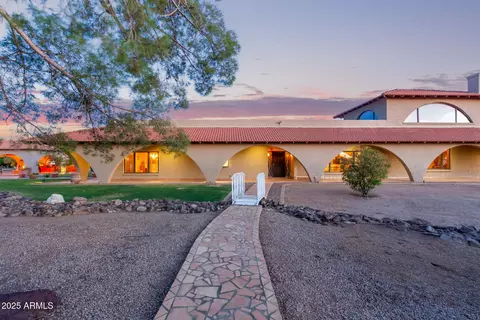 Exterior - 8043 E Laurel St, Mesa, AZ 85207 photo 34 of 39