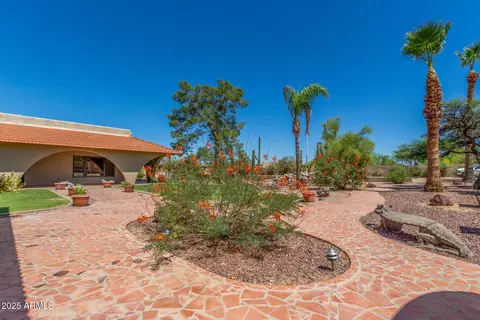 Exterior - 8043 E Laurel St, Mesa, AZ 85207 photo 19 of 39