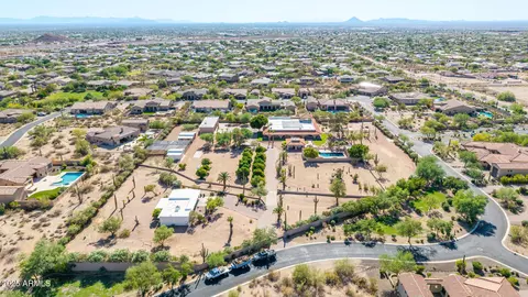 View/Area - 8043 E Laurel St, Mesa, AZ 85207 photo 3 of 8