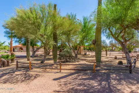 Exterior - 8043 E Laurel St, Mesa, AZ 85207 photo 27 of 39