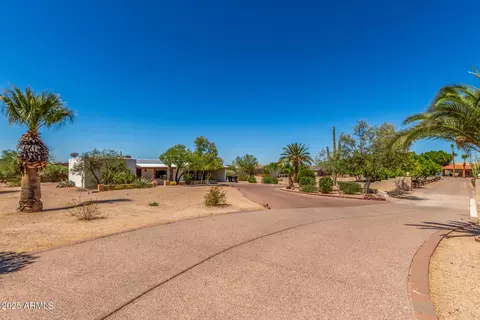Exterior - 8043 E Laurel St, Mesa, AZ 85207 photo 32 of 39