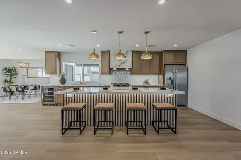 5028 W Shangri La Rd, Glendale, AZ 85304