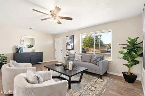 Living - 6223 W Earll Dr, Phoenix, AZ 85033 photo 3 of 6