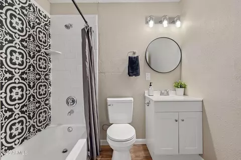 Bath - 6223 W Earll Dr, Phoenix, AZ 85033 photo 3 of 3