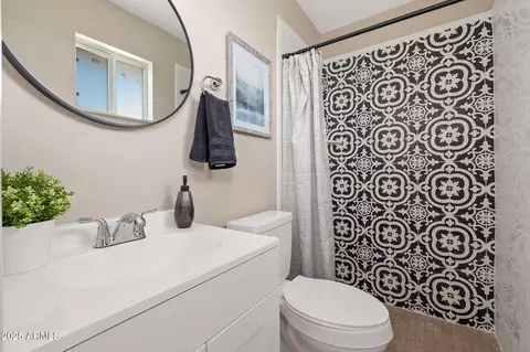 Bath - 6223 W Earll Dr, Phoenix, AZ 85033 photo 1 of 3