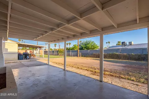 Exterior - 6223 W Earll Dr, Phoenix, AZ 85033 photo 2 of 7