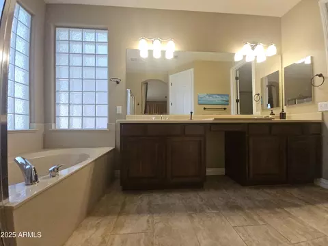 Bath - 549 E Benrich Dr, Gilbert, AZ 85295 photo 5 of 5