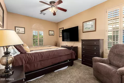 Bedroom - 4637 E Narrowleaf Dr, Gilbert, AZ 85298 photo 4 of 5