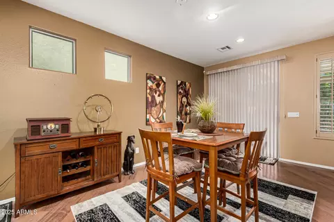 Dining - 4637 E Narrowleaf Dr, Gilbert, AZ 85298 photo 1 of 1