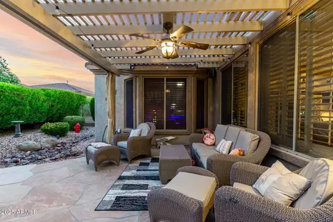 Exterior - 4637 E Narrowleaf Dr, Gilbert, AZ 85298 photo 3 of 13