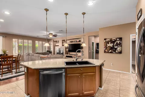 Kitchen - 4637 E Narrowleaf Dr, Gilbert, AZ 85298 photo 3 of 3