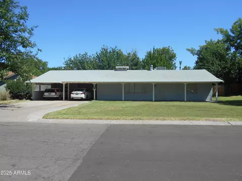 2818 Elm St, Phoenix, AZ 85016