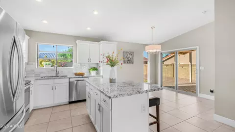 Kitchen - 3844 E Shomi St, Phoenix, AZ 85044 photo 3 of 3