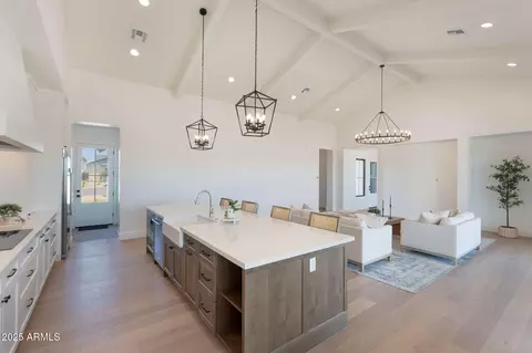 Kitchen - 2095 N 77th Pl, Mesa, AZ 85207 photo 3 of 7