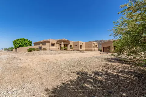 3506 W Sunburst Ln, Laveen, AZ 85339