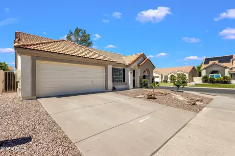 823 W Kyle Ct, Gilbert, AZ 85233 photo 3