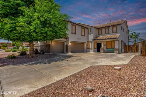 1016 W Holstein Trl, San Tan Valley, AZ 85143