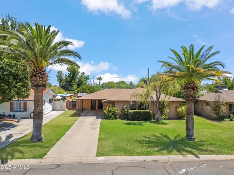 2913 Earll Dr, Phoenix, AZ 85016