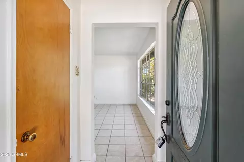 2913 Earll Dr, Phoenix, AZ 85016 photo 6