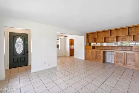 2913 Earll Dr, Phoenix, AZ 85016 photo 9