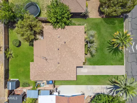 2913 Earll Dr, Phoenix, AZ 85016 photo 2