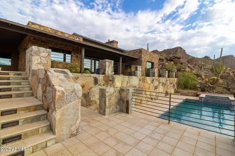 14300 N Moon Gaze Dr, Marana, AZ 85658