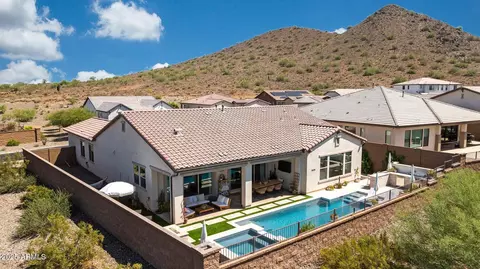 Exterior - 2037 E Fallen Leaf Ln, Phoenix, AZ 85024 photo 9 of 10