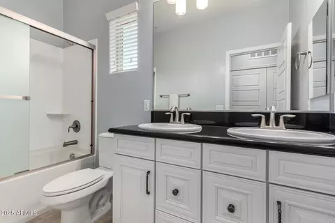Bath - 5550 N 16th St #166, Phoenix, AZ 85016 photo 3 of 3