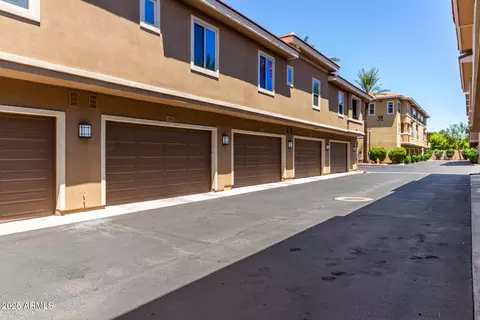 Exterior - 5550 N 16th St #166, Phoenix, AZ 85016 photo 2 of 6