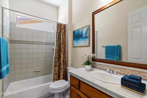Bath - 4528 E Donato Dr, Gilbert, AZ 85298 photo 3 of 3