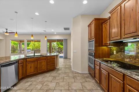 Kitchen - 4528 E Donato Dr, Gilbert, AZ 85298 photo 5 of 5