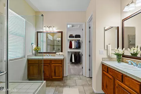 Bath - 4528 E Donato Dr, Gilbert, AZ 85298 photo 1 of 3