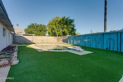 Exterior - 217 E Bruce Ave, Gilbert, AZ 85234 photo 9 of 12