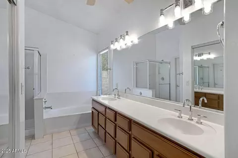 Bath - 592 W Harvard Ave, Gilbert, AZ 85233 photo 2 of 4