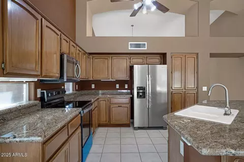 Kitchen - 592 W Harvard Ave, Gilbert, AZ 85233 photo 2 of 5