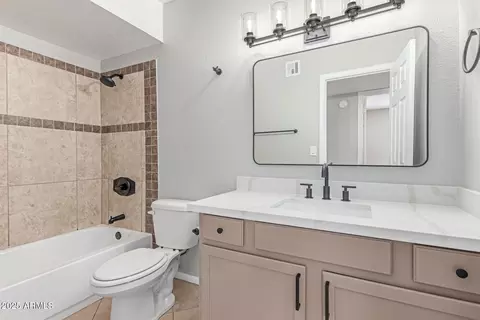2846 N 46th Ave #9, Phoenix, AZ 85035 photo 3