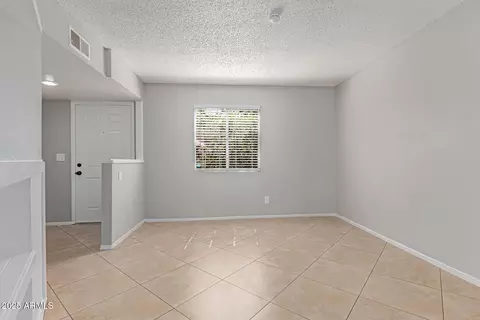 2846 N 46th Ave #9, Phoenix, AZ 85035 photo 11