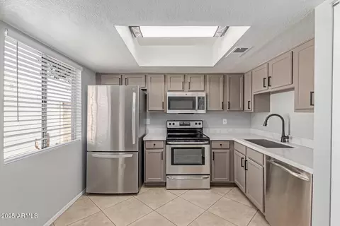 2846 N 46th Ave #9, Phoenix, AZ 85035