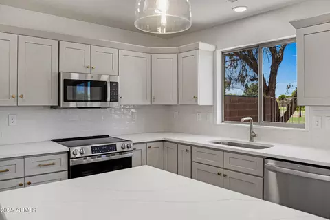 1236 S Boulder St #C, Gilbert, AZ 85296 photo 5