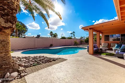 Exterior - 2843 E Captain Dreyfus Ave, Phoenix, AZ 85032 photo 4 of 8